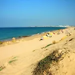 Luxury Wstunning Sea Views, Walk Gale アパート