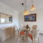 Luxury Wstunning Sea Views, Walk Gale