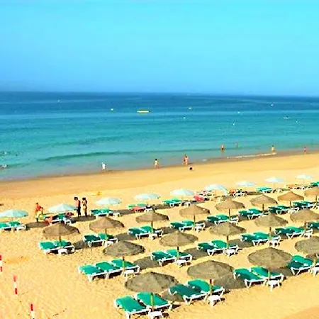 Luxury Wstunning Sea Views, Walk Gale דירה