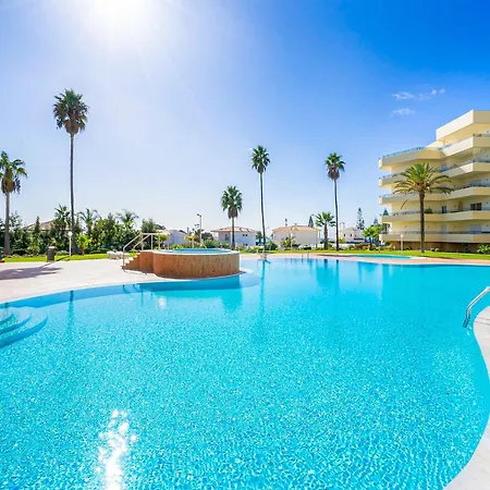 Luxury Wstunning Sea Views, Walk Gale דירה *